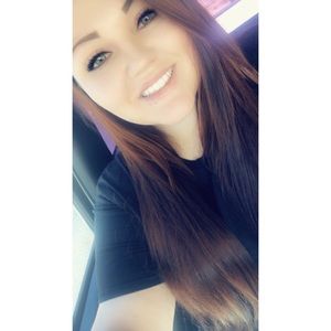 Meet your Posher, Stephanie